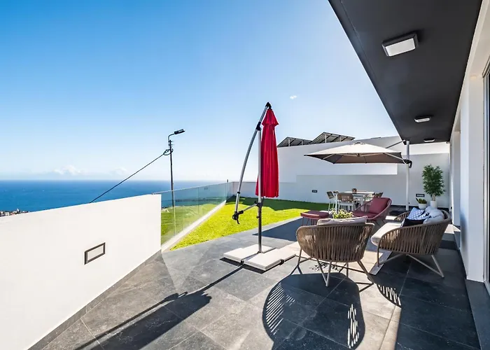 Bayview Retreat Villa *