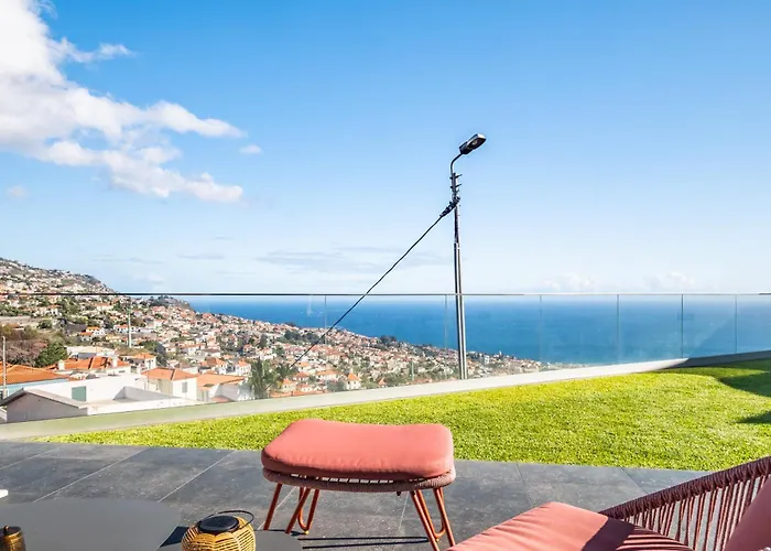 Bayview Retreat Villa *